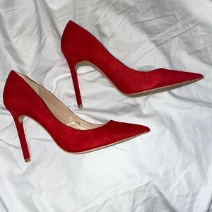 Hot red pumps